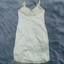 Vintage 70s  80s Movie Star Cream Lace Trim Nylon Slip Dress Size 38 Coquette