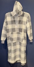 XS Long Hooded Fleece Pull Over Robe Gray White, Pocket, Walking Vents, Soft NWT