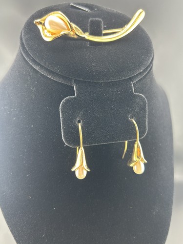 Calla Lilie goldfarbene Brosche und Ohrringe - Bild 4 von 12