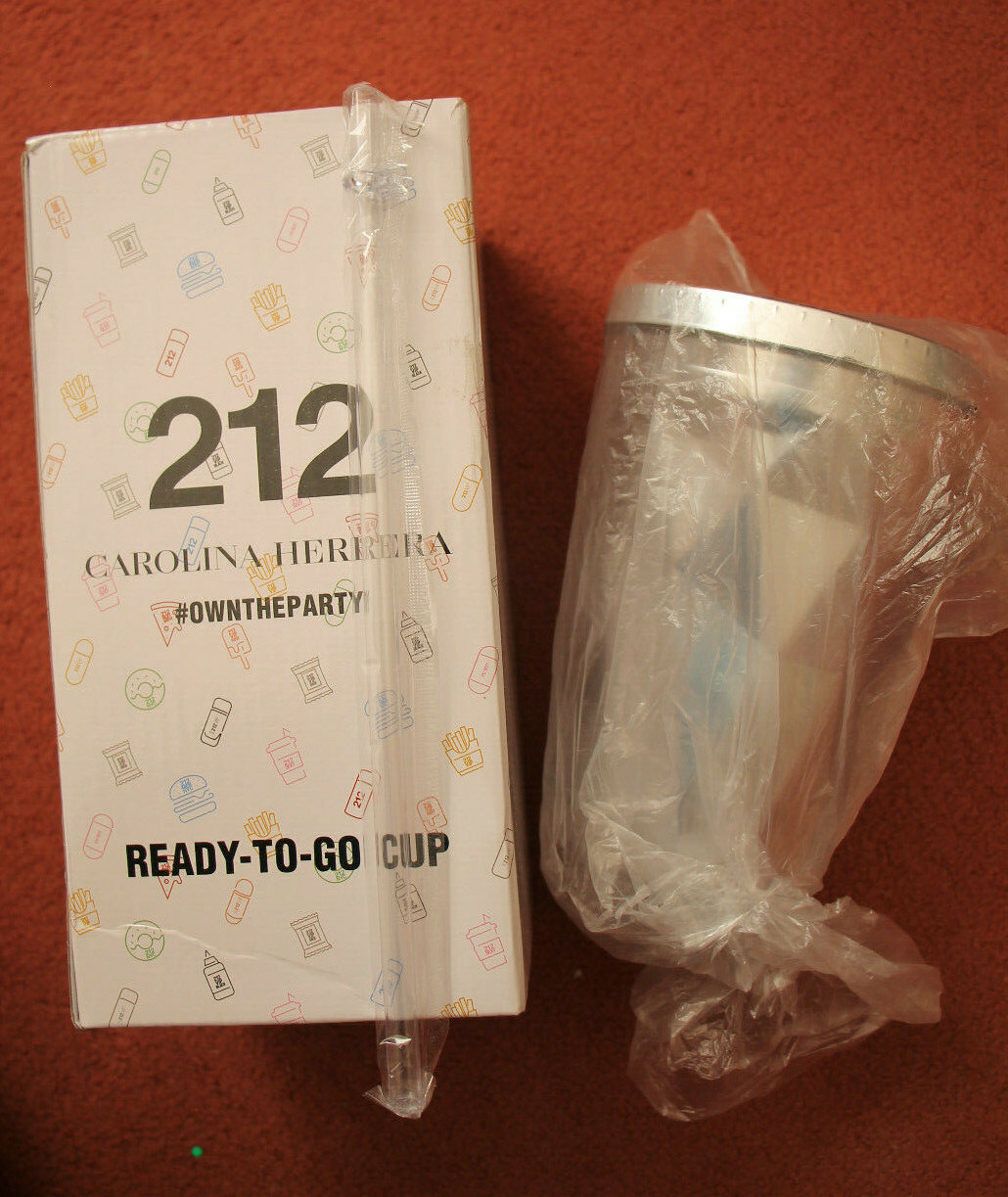 Carolina Herrera, 212, Ready To Go Cup, Lidded Plastic with Straw - New