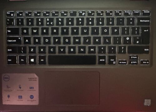 DELL 5738 2 IN 1 LAPTOP - INTEL i3-7100U@2.40GHz - 250GB SSD - 8GB RAM - WIN 11 - Picture 7 of 11