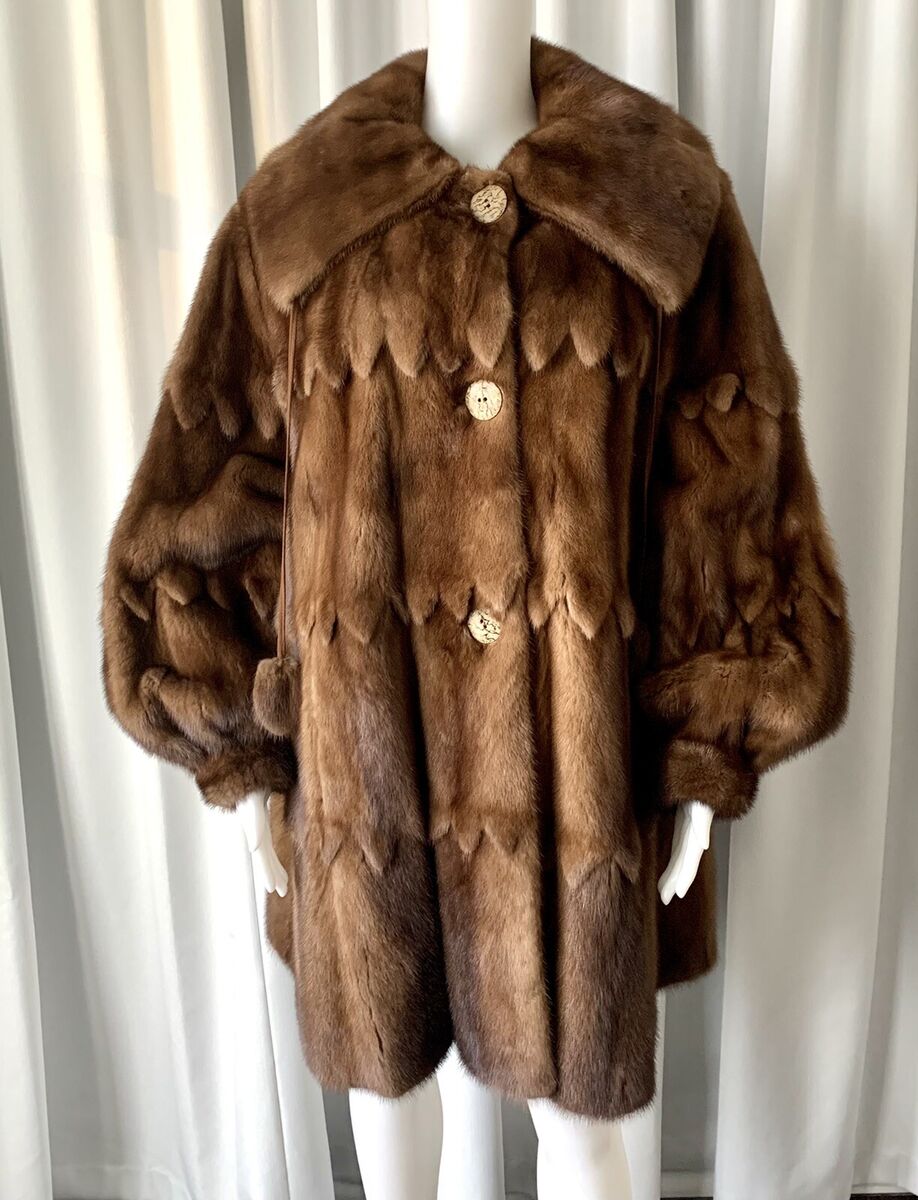 Guy Laroche Paris Fur Coat Mink Puff Sleeves Mint Size 8/10 Guy Laroche Paris Fur Coat Mink Puff Sleeves Mint Size 8/10