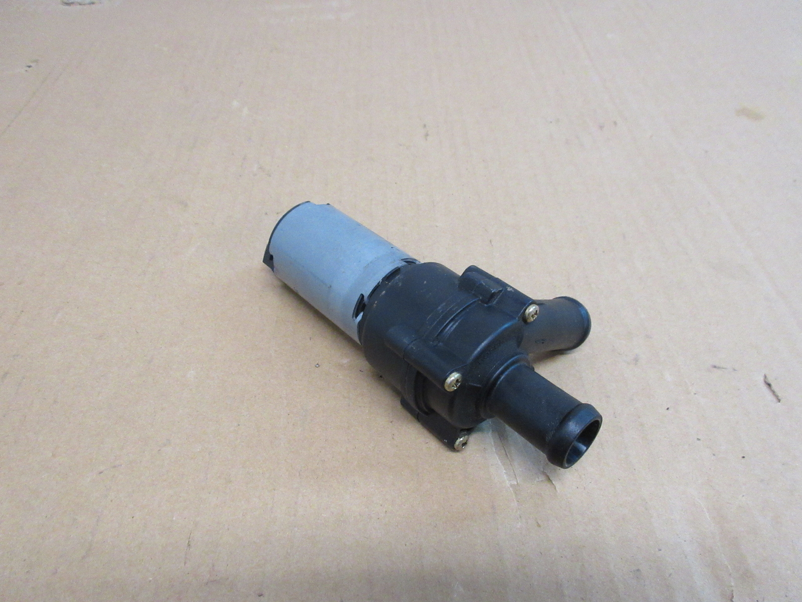 04 Lamborghini Murcielago #1025 Heater Water Coolant Auxiliary Pump 410819025