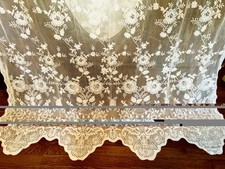 1 di 4 ELEGANTI PANNELLI TENDA SMERLATI FLOREALI IN RETE BIANCA PIZZO ROSA 58x84 NUOVI CON SCATOLA