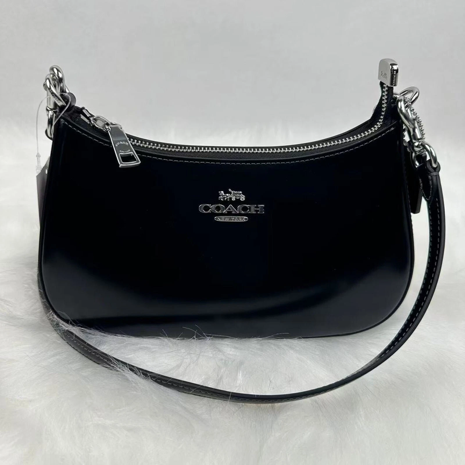 Borsa a tracolla Coach Teri in pelle argento nero CV938 nuova con etichette