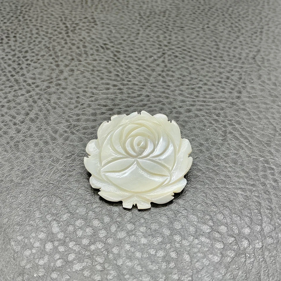Broche prendedor vintage tallado madreperla flor rosa concha blanca 1,5 pulgadas Foto 2 de 4