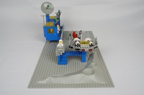 LEGO 6970 Classic Space Beta-1 Command Base, 100% w Box, Instructions, Orig Own