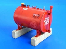 Plus Model 1/35 US 300 Gallon Fuel Storage Tank (Military / Farm) (w/Decals) 533