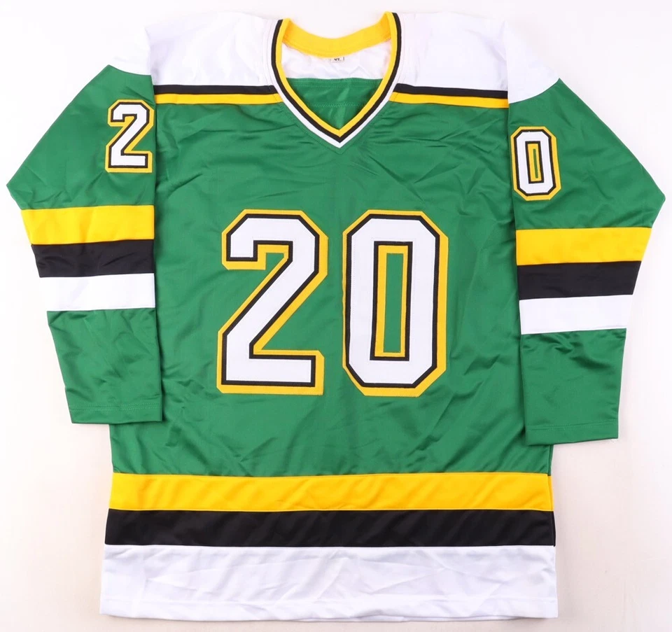 Футболка с автографом Дино Чиккарелли с надписью «H.O.F.» 2010" (Beckett & TSE) - Изображение 3 из 3