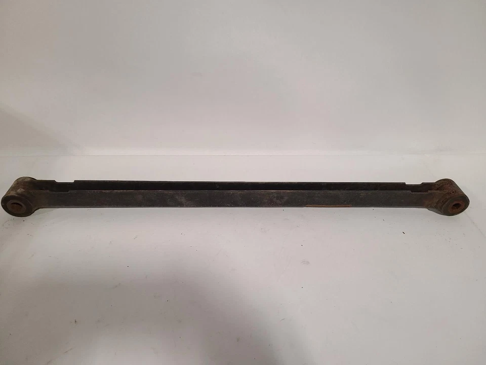 Brazo de control inferior trasero usado trasero se adapta a: Saturn s series Locatin 2002 Foto 2 de 4