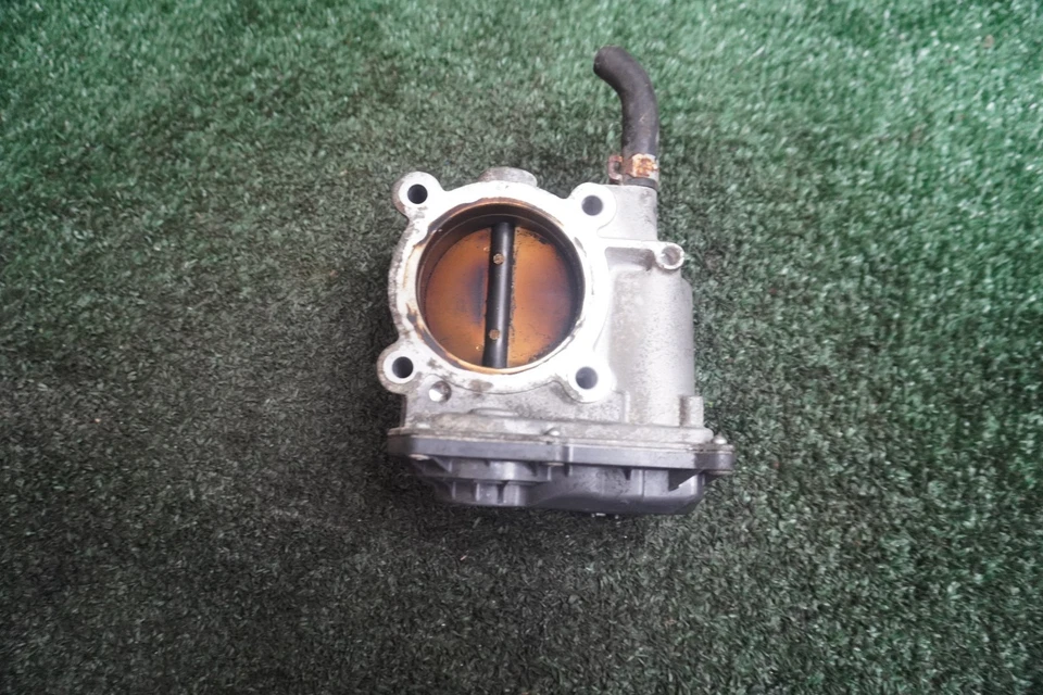 Subaru Forester 2012 2013 motor de 2,5 L carrocería del acelerador fabricante de equipos originales 124 k millas 16112 AA380 Foto 2 de 4