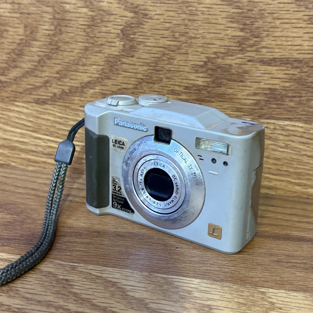 Panasonic Lumix DMC-LC33 Silver Digital Camera - 3.2 MP 3x Zoom