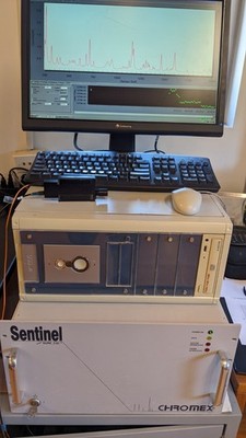 Raman Spectrometer Chromex Sentinel 785nm Fiber Optic, Operational w/ Software