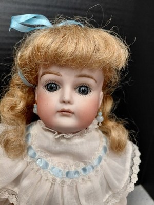 15'' Little Kestner XI  152 Repro, Sweet Costume