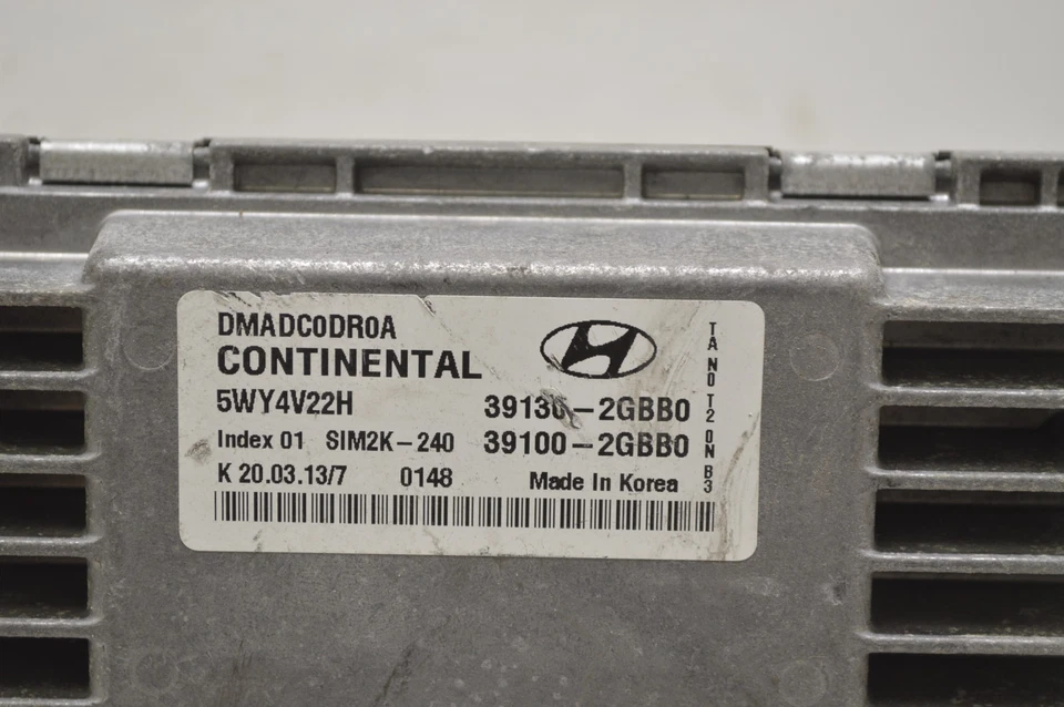 2013-2016 Hyundai Santa Fe 39130-2GBB0 Engine Control Module Unit Ecm C79 038 - Image 3 of 4