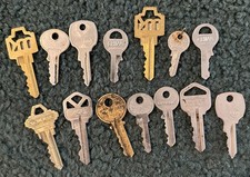 14 Estate Lot Of Keys Collection House Mixed Lot Ornate Old Vtg