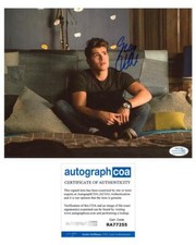 Gregg Sulkin "Marvel's Runaways" AUTOGRAPH Signed 8x10 Photo B ACOA