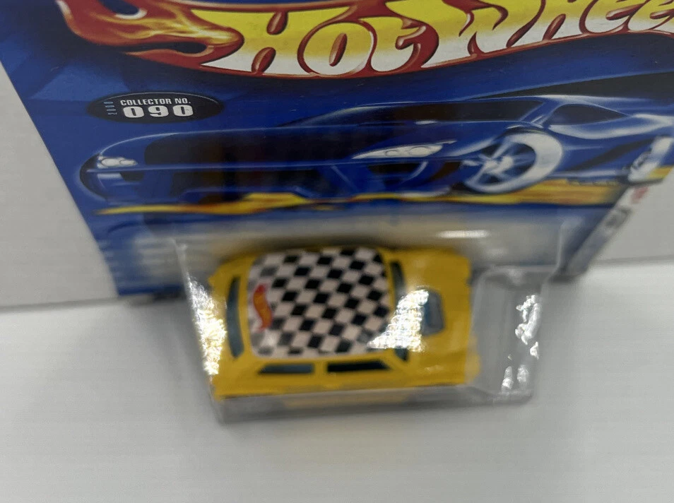 1:64 HOT WHEELS 2000 FIRST EDITION MINI COOPER - Image 4 of 4