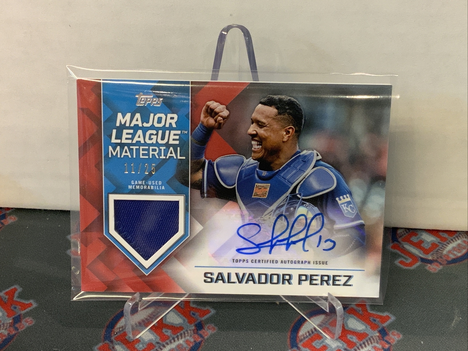 2022 Topps Series 2 Major League Material Red Patch Auto Salvador Perez  #11/25 | eBay