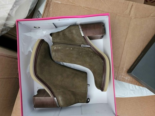 Vince Camuto Gorgan Bootie Sz 7.5 - Green