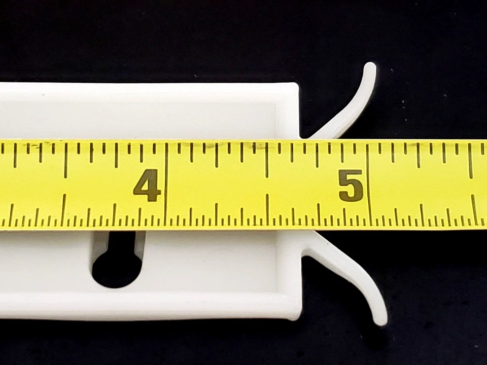 Moldura basculante de cinturón inferior clips de ajuste NOS para Chrysler New Yorker 74-75 6 piezas B13 Foto 3 de 4