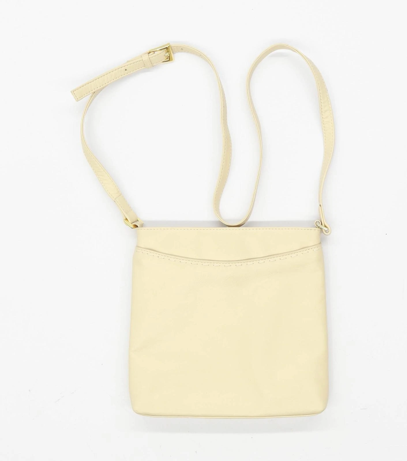 No Boundaries yellow patent crossbody bag. munimoro.gob.pe