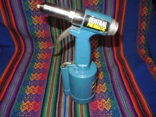 CENTRAL PNEUMATIC AIR HYDRAULIC RIVETER No. 93458 AIR INLET 1/4"