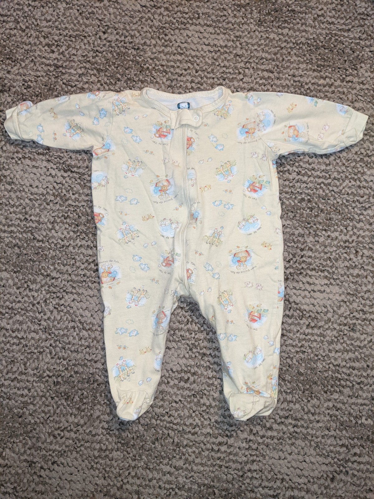 32 Pc Lot Baby Girls 0 3 6 mos Christmas Pajamas Sleepers Outfits Sets Carters