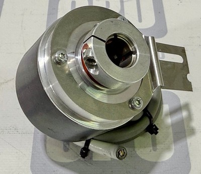 Baumer Thalheim ITD21A4Y82 Incremental Encoder 2048 ppr Hollow Shaft  1 pcs #BEV