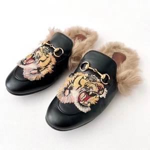 GUCCI Mocassins mules plates Princetown Horsebit fourrure cuir noir tigre EU 36,5