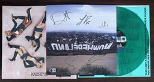 Katseye SIGNED WILD Picture Card & Jade Green Vinyl LP Beckett BAS COA Autograph