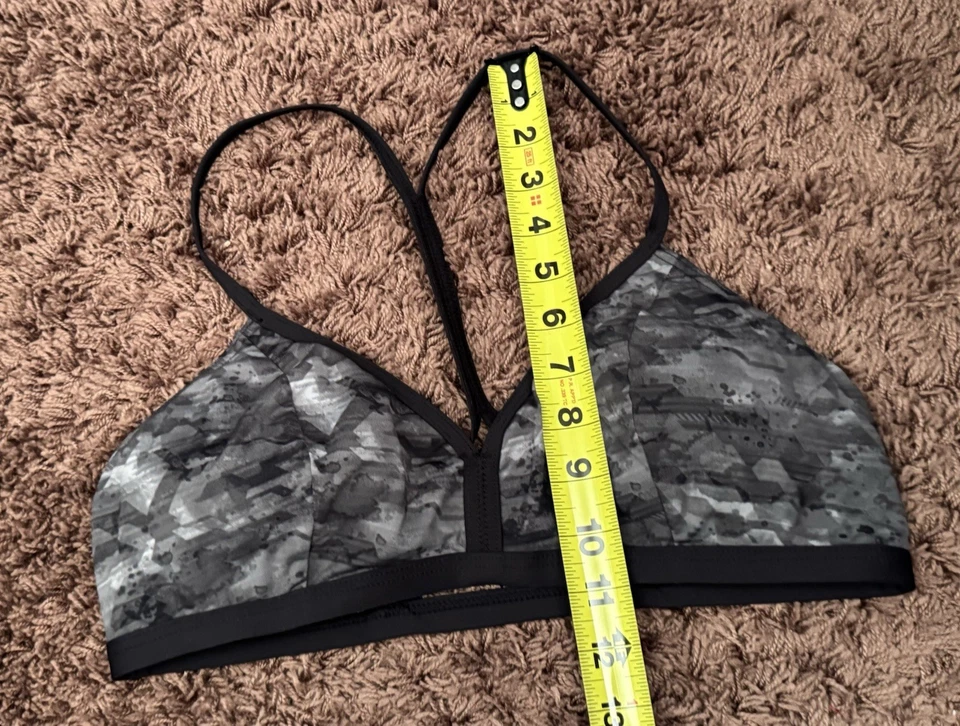 Женский Oakley черный и серый камуфляж бикини верх - без размера ярлык | стиль 582001-01K - Изображение 2 из 4