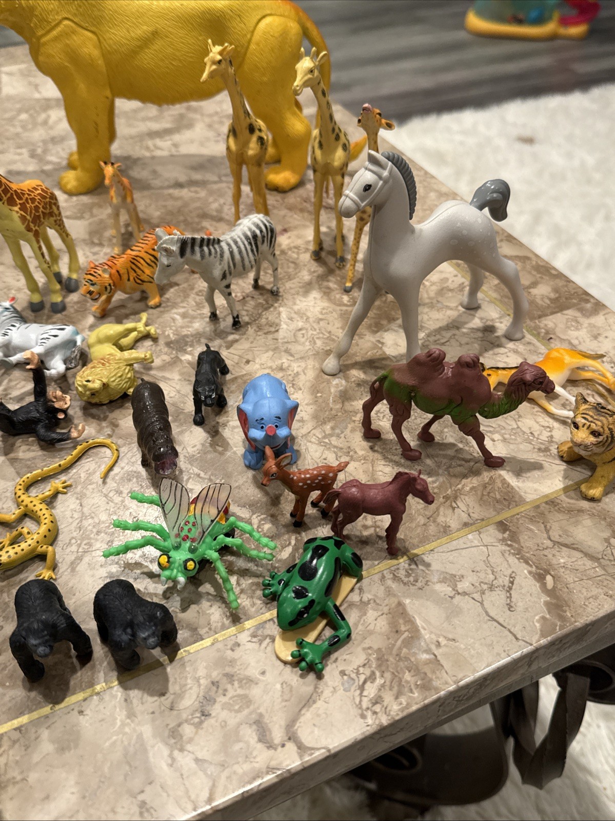 Vintage Animal Figurine Lot 1970s 1990s Zoo, Jungle, Safari, Dog 40+ Hong Kong