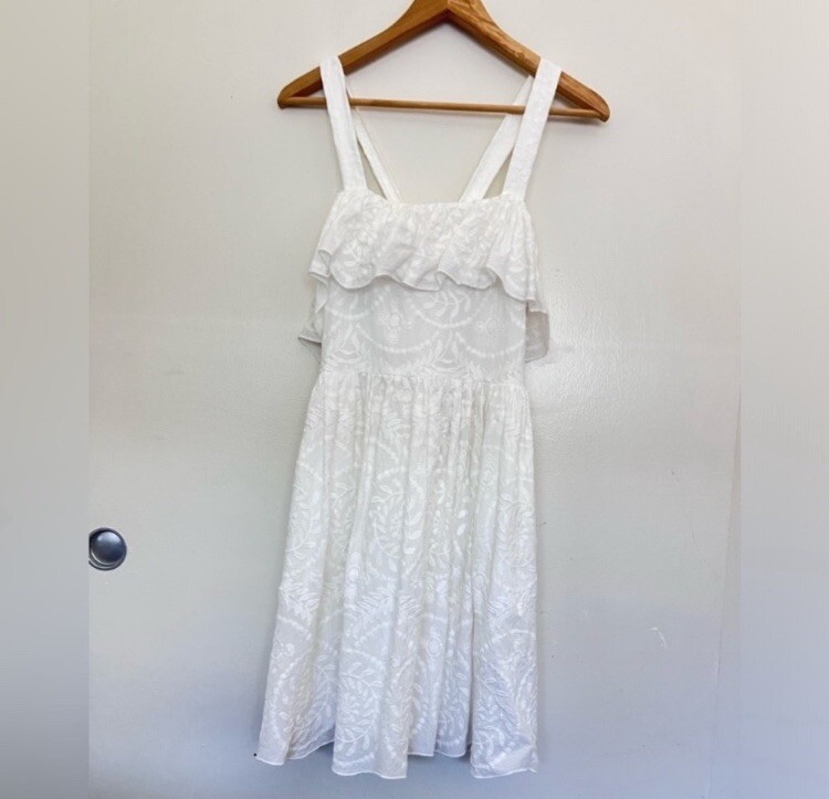 madewell white embroidered dress Madewell Embroidered Apron Ruffle Dress White Size 6