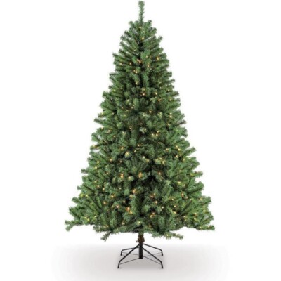 Puleo International 7.5 ft. Northern Fir Christmas Tree with 600 Clear Lights