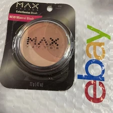 Max Factor Colorgenius Mineral Blush Powder 100 Peaches NEW & SEALED.