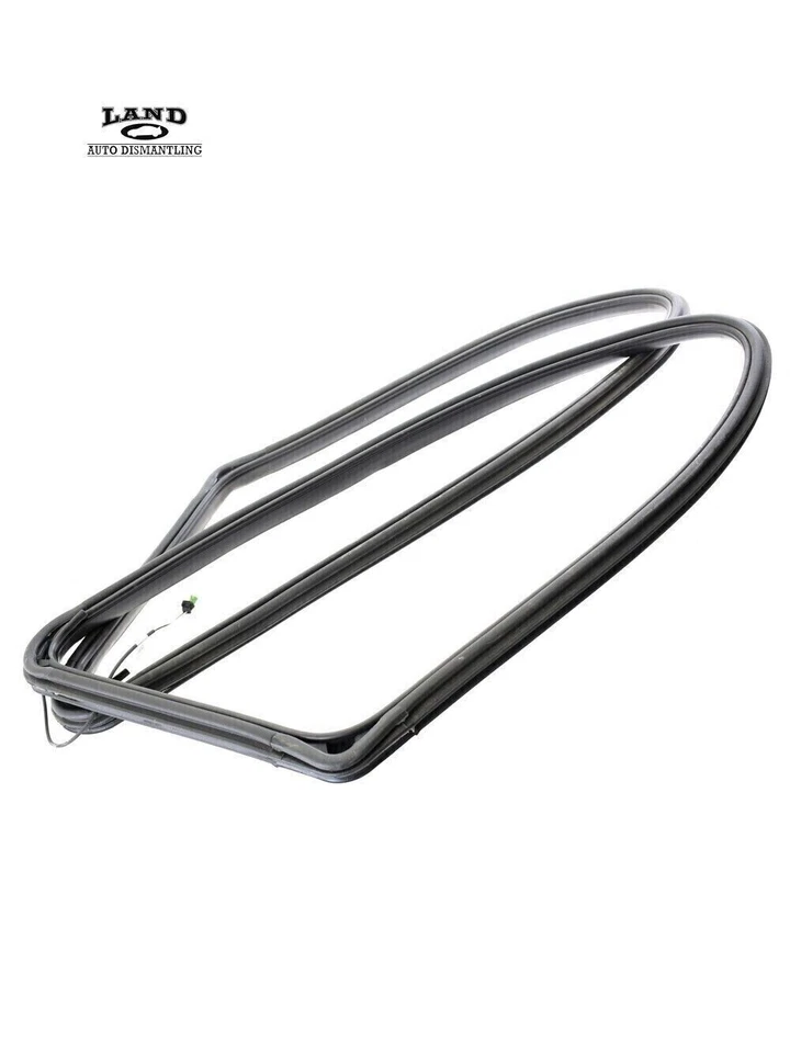 MERCEDES W251 R-CLASS REAR VENT GLASS QUARTER GLASS RUBBER WEATHER SEAL SET - Image 2 of 4