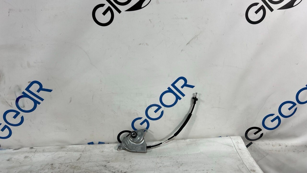 Aston Martin V8 Vantage 2011 Door Lock Cylinder RHS OEM 6G33-F21990-AB