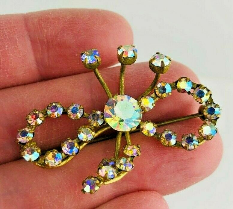 1950s’　ribbon motif rhinestone　brooch Trifari Stylized Ribbon or Bow Brooch with Rhinestones