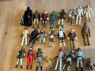 Eine Sammlung von 24 Vintage 1977 1985 Star War Figuren die meisten in gutem Zustand!