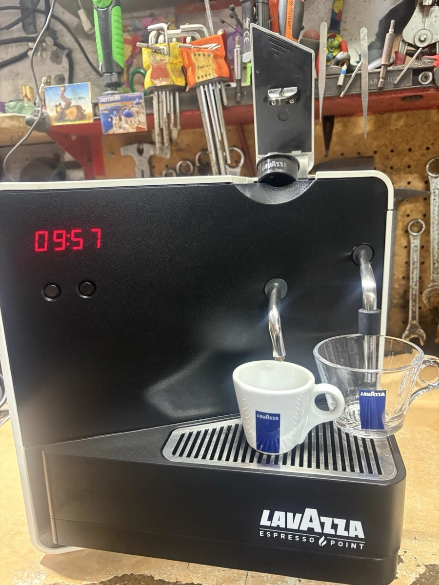 Máquina De Café Lavazza Ep 950 Reacondicionada - 6 Bares, Sistema Espresso Point, 3 Meses Garantía
