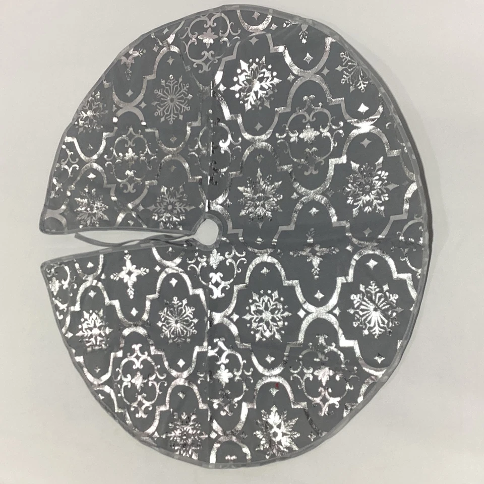 Grey Christmas Tree Skirt And Winter Stockings Set NEW - Image 2 of 4