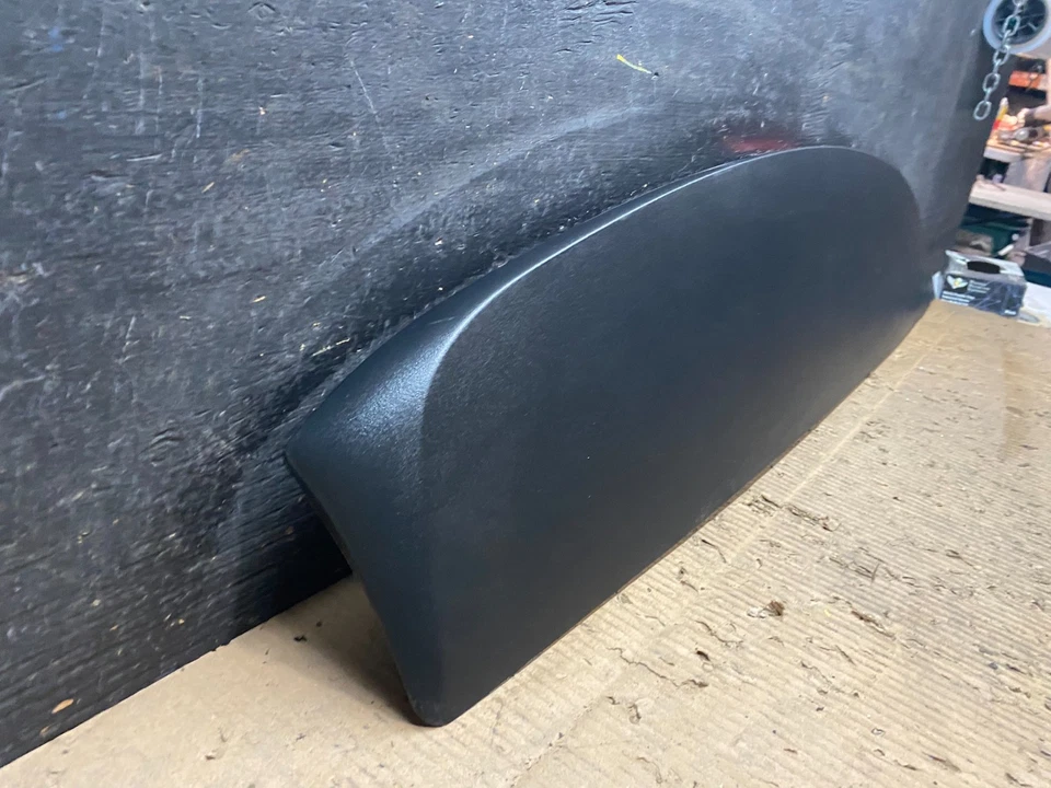 Dodge Grand Caravan 2011 a 2019 alerón trasero superior con luz de freno t9734 DG Foto 3 de 4