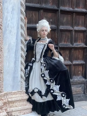 marie antoinette black dress Ashlee's Costume Closet: Marie Antoinette's Black Masquerade Gown