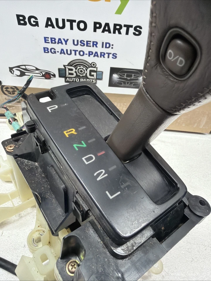1997-2001 LEXUS ES300 GENUINE AUTO TRANSMISSION GEAR SHIFTER LEVER SELECTOR OEM - Image 3 of 4
