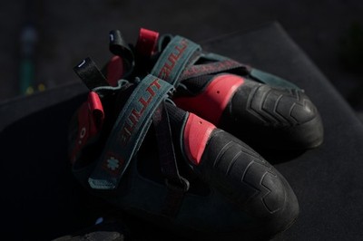 Used Ocun Bullit climbing shoes EU 44/US 10.5