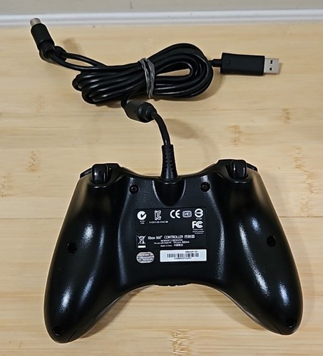 Controller Microsoft Xbox 360 NERO cablato con USB di rottura originale OEM testato - Foto 3 di 6