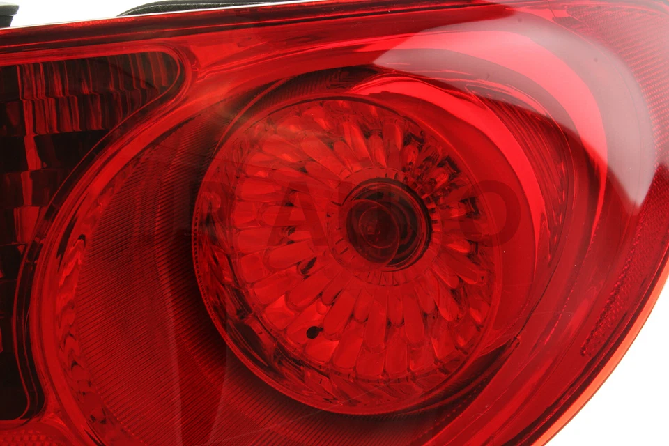 Luz trasera lado pasajero para Hyundai Elantra 2007-2010 Foto 2 de 4