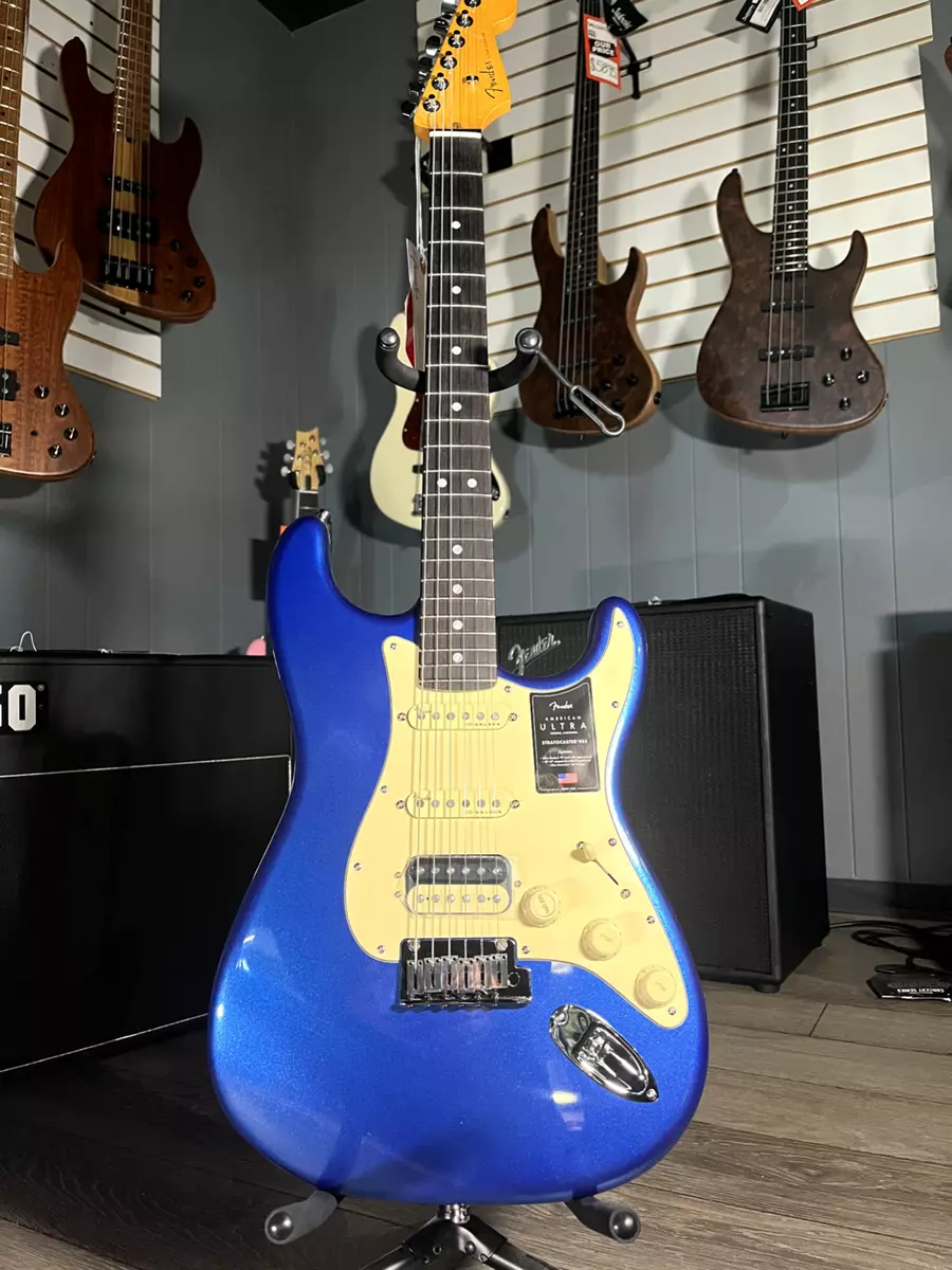 Fender American Ultra Stratocaster HSS Cobra Blue w/ Rosewood