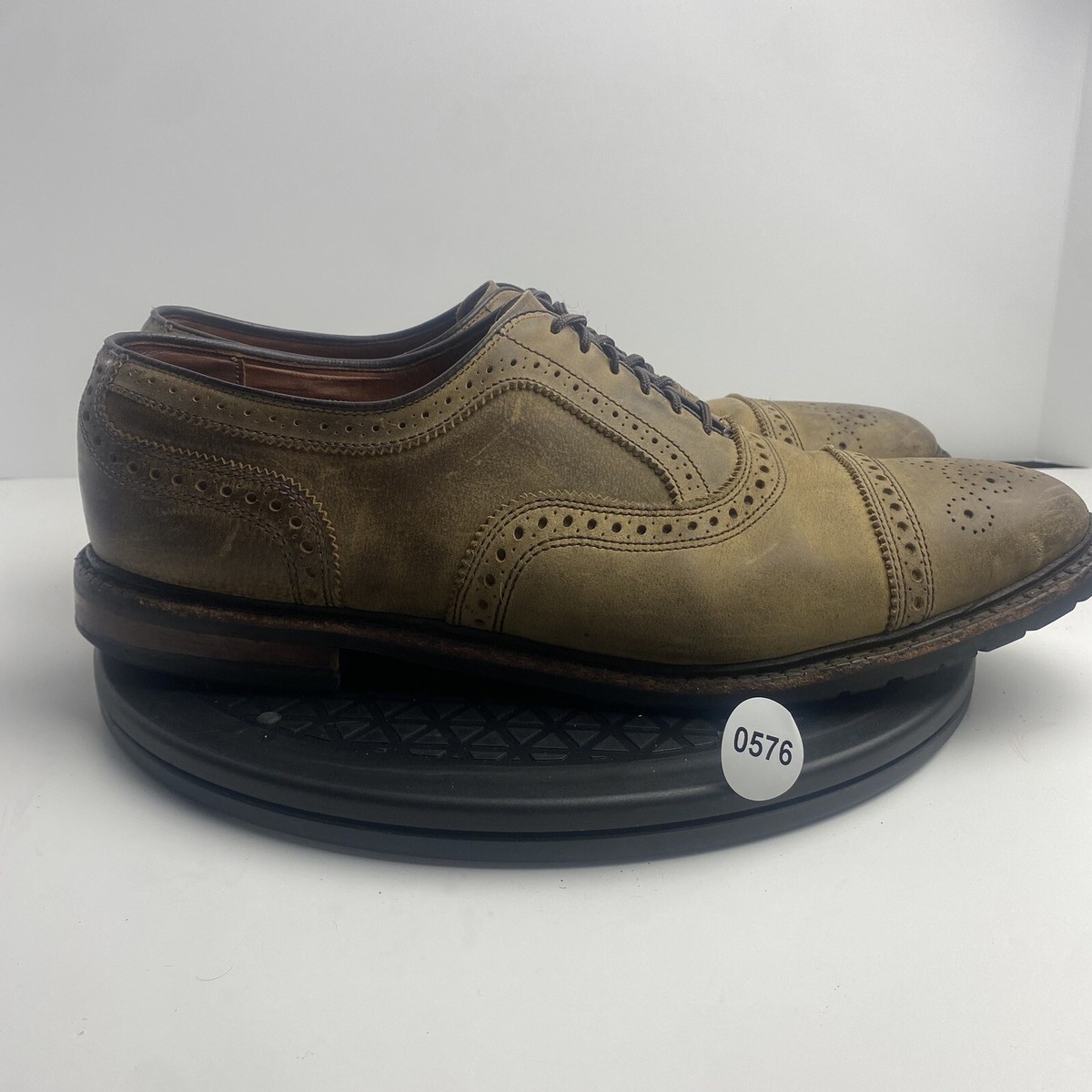 Allen Edmonds Kiowa Dark Brown Perforated Leather Oxford Dress Shoes Size 8.5 Park Avenue Cap-toe Oxford Dress Shoe | Men main image 3